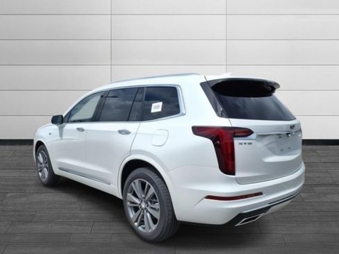 New 2025 Cadillac XT6 Premium Luxury image 3