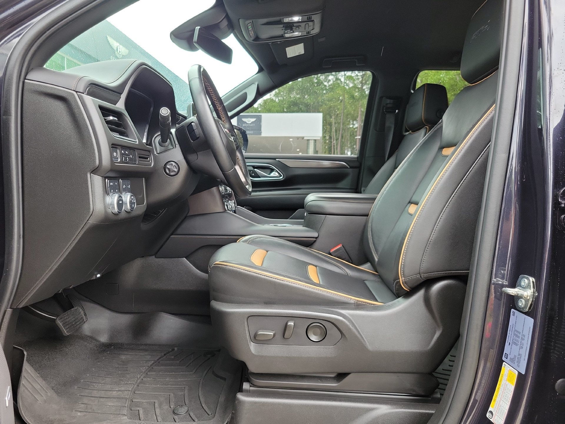 Used 2024 GMC Yukon AT4 AWD/4WD image 26