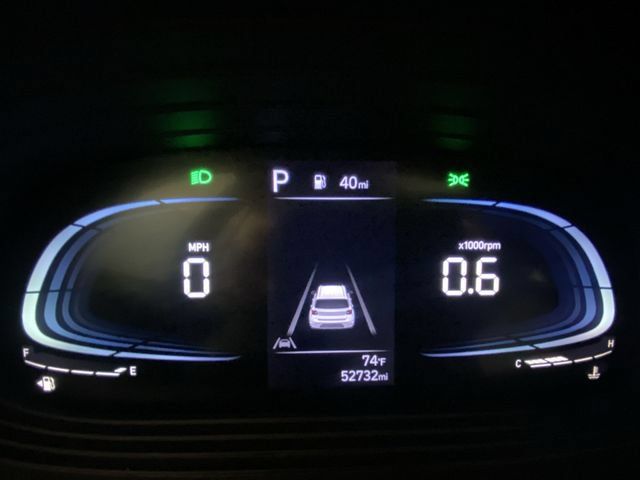 Used 2024 Hyundai Venue SEL FWD image 15