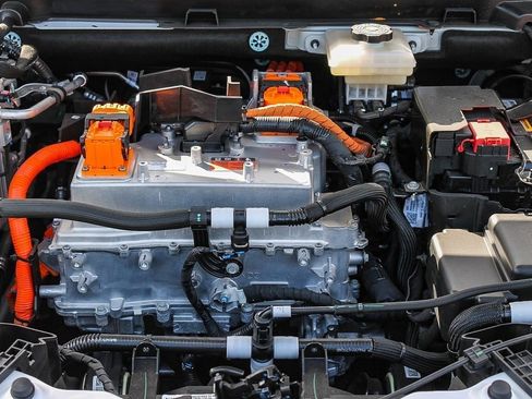 Used 2025 Cadillac Optiq Sport 1 image 28