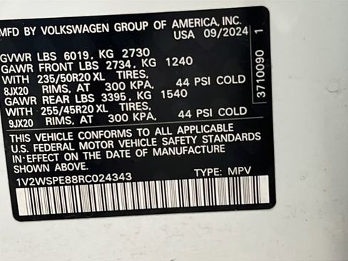 Used 2024 Volkswagen ID.4 Pro S image 31