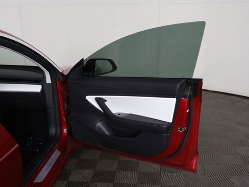 Used 2018 Tesla Model 3 Long Range image 23