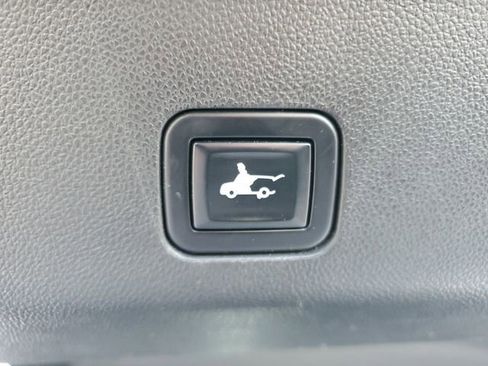 Used 2021 Cadillac Escalade Sport Platinum image 34