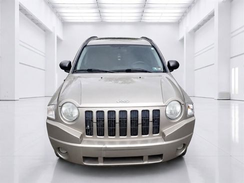 Used 2009 Jeep Compass Sport AWD/4WD image 5