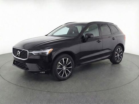 Used 2023 Volvo XC60 B5 Plus w/ Climate Package image 31