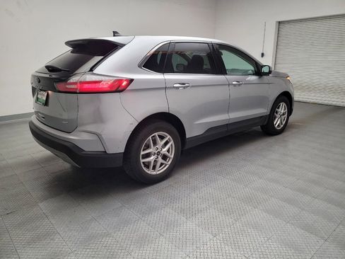 Used 2024 Ford Edge SEL image 10