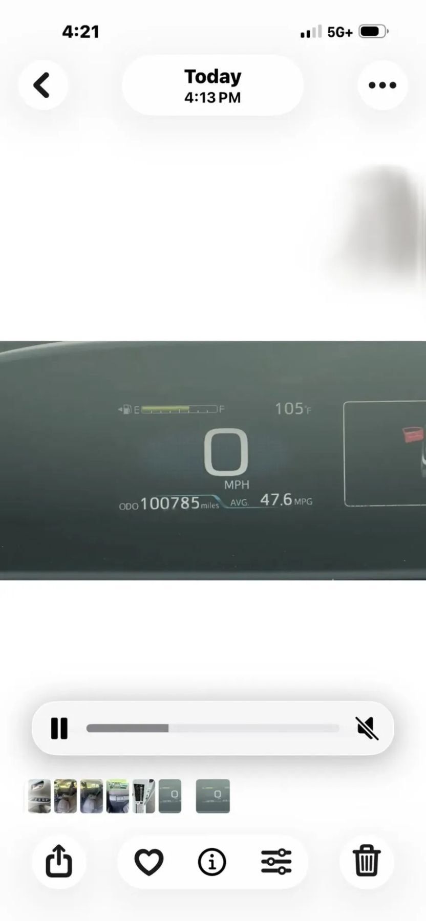 Used 2022 Toyota Prius L Eco FWD image 14