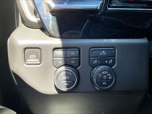 Used 2024 Chevrolet Silverado 1500 LT Trail Boss w/ Protection Package AWD/4WD image 36