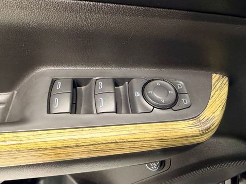 Used 2018 GMC Acadia Denali w/ Technology Package image 30