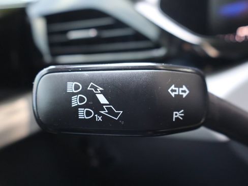 Used 2024 Volkswagen Taos S FWD image 31