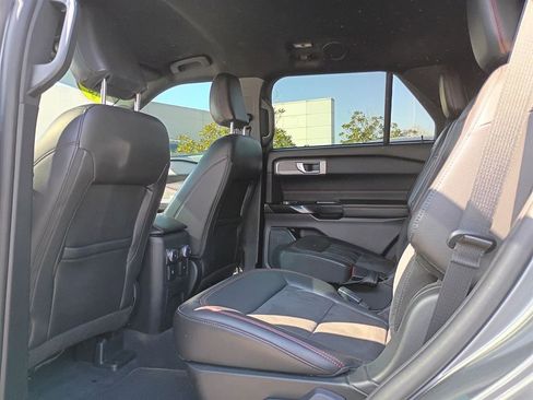 Used 2022 Ford Explorer ST-Line w/ Class IV Trailer Tow Package image 9