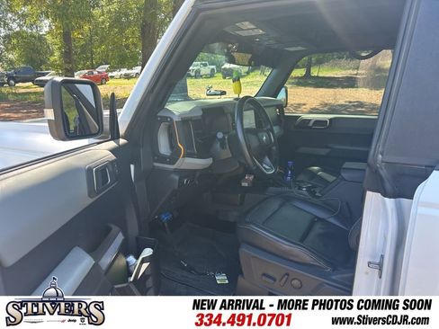 Used 2022 Ford Bronco Badlands image 11