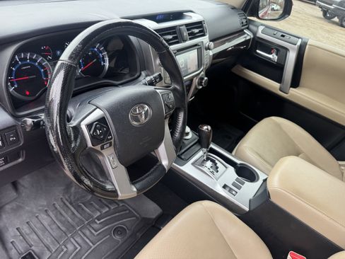 Used 2014 Toyota 4Runner Limited image 13