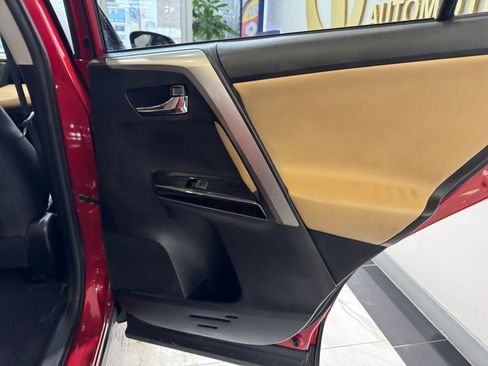 Used 2016 Toyota RAV4 Limited image 22