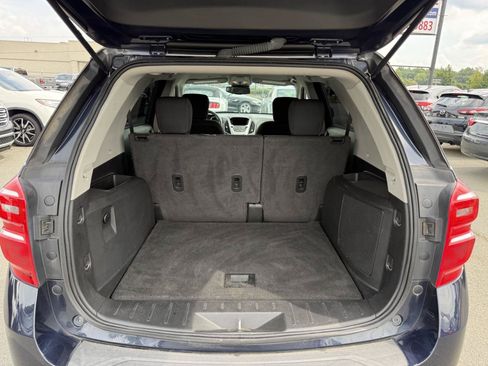 Used 2017 Chevrolet Equinox LT FWD image 10