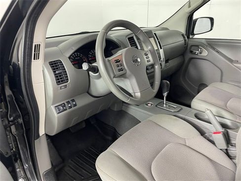 Used 2020 Nissan Frontier SV w/ Midnight Edition Floor Mats image 3