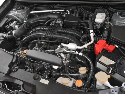 Used 2024 Subaru Crosstrek 2.0i Premium w/ Crosstrek Mirror Package image 8