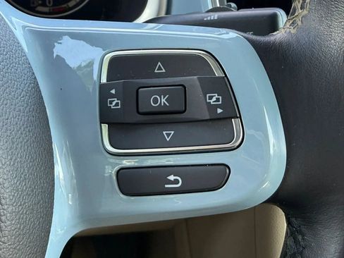 Used 2013 Volkswagen Beetle TDI FWD image 24