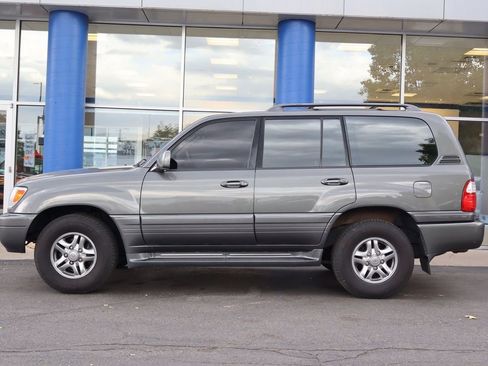 Used 2001 Lexus LX 470 Base image 2