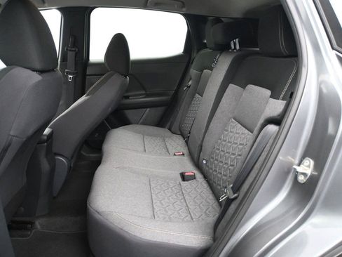 Certified 2025 Nissan Kicks SV AWD/4WD image 9