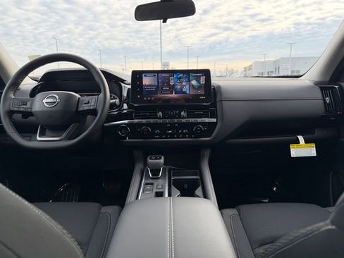 New 2026 Nissan Pathfinder SV image 19