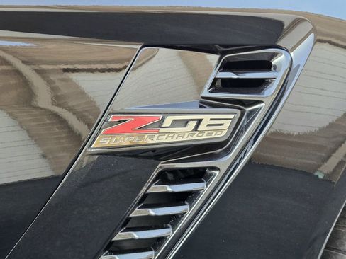 Used 2016 Chevrolet Corvette Z06 w/ Z07 Performance Package image 10