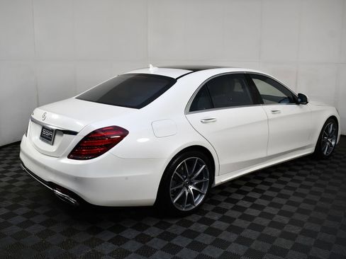 Used 2018 Mercedes-Benz S 560 Sedan image 6