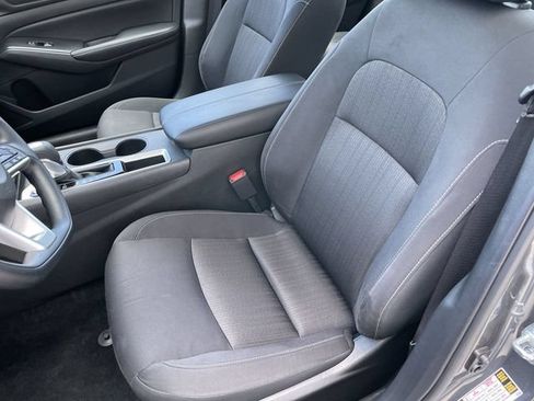 Used 2026 Nissan Altima 2.5 SV FWD image 11