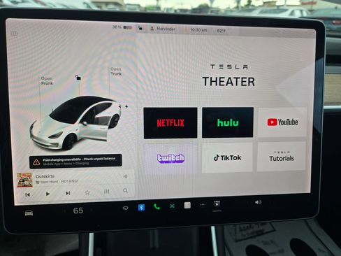 Used 2018 Tesla Model 3 Long Range image 16