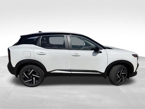 New 2026 Nissan Kicks SV FWD image 8