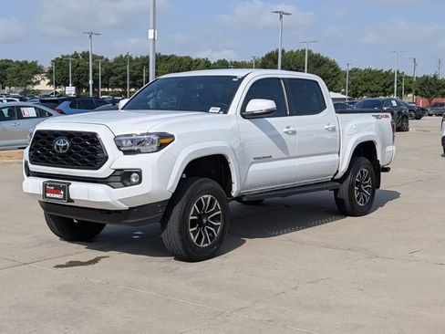 Used 2023 Toyota Tacoma TRD Sport AWD/4WD image 9