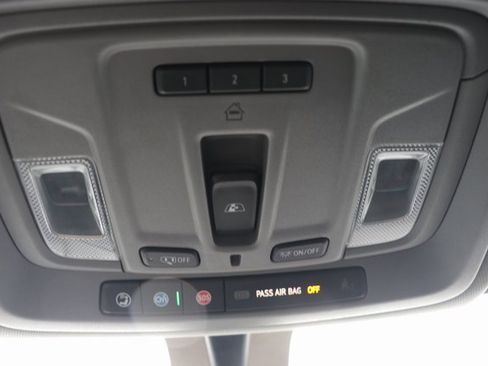 Used 2022 Chevrolet Silverado 3500 LTZ w/ LTZ Convenience Package image 24