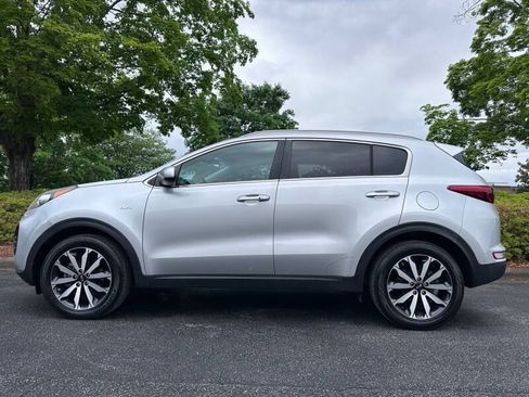 Used 2017 Kia Sportage EX AWD/4WD image 6