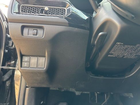 Used 2023 Honda Civic Sport image 13