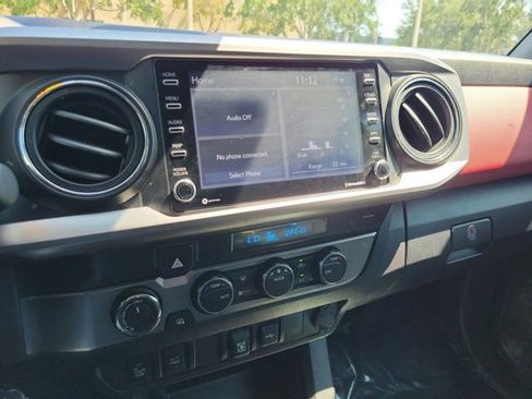 Certified 2022 Toyota Tacoma SR5 w/ Technology Package AWD/4WD image 20