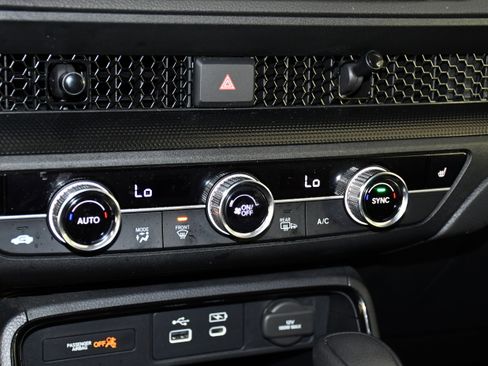 Certified 2024 Honda CR-V EX image 28