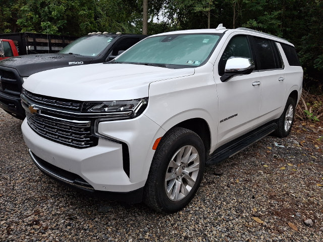 Certified 2024 Chevrolet Suburban Premier AWD/4WD image 3