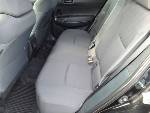 Used 2023 Toyota Corolla Cross LE w/ Moonroof Package AWD/4WD image 7