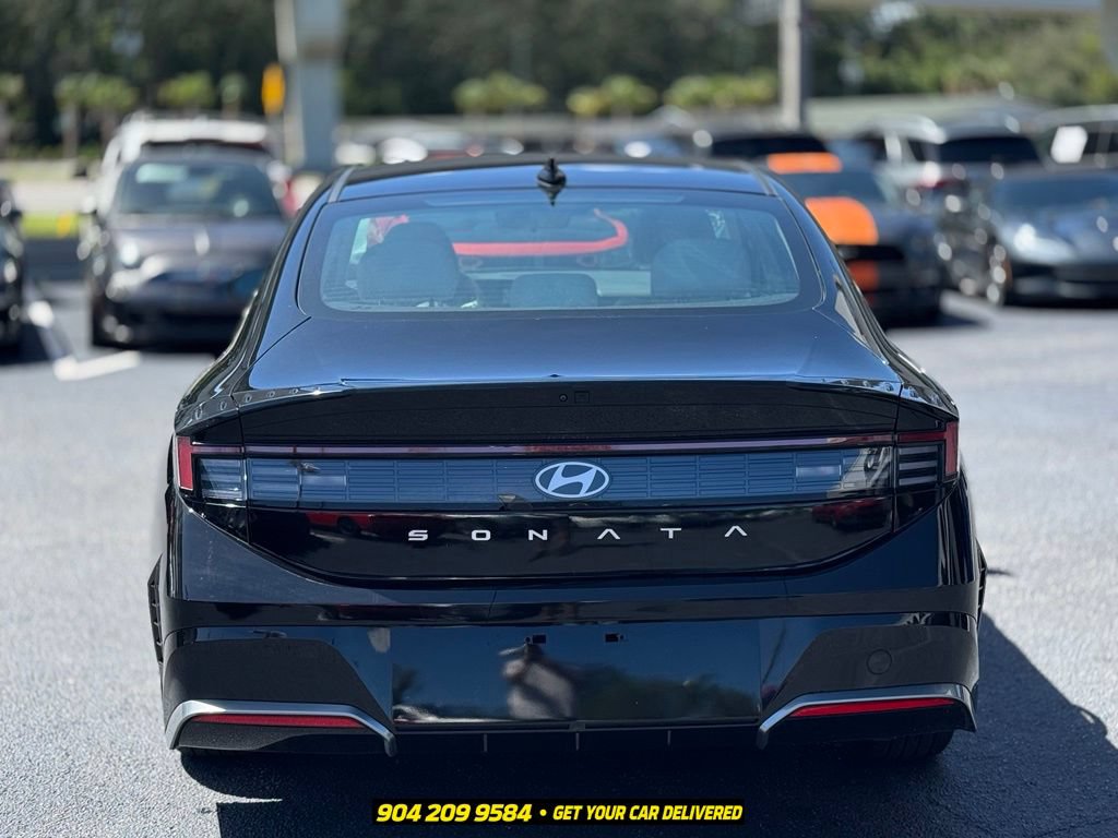 Used 2025 Hyundai Sonata SEL FWD image 5
