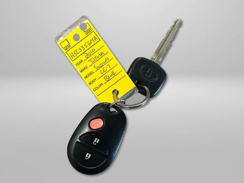 Used 2010 Toyota Sienna CE image 31