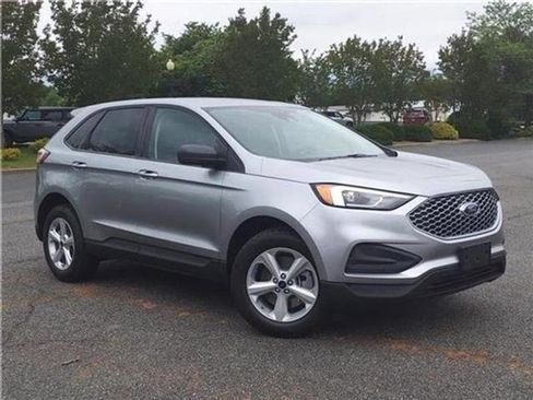 Used 2024 Ford Edge SE image 39