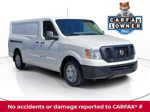 Used 2021 Nissan NV 2500 SV image 1