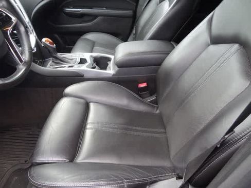 Used 2016 Cadillac SRX Premium w/ Midnight Edition Package FWD image 5