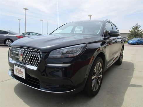 Used 2022 Lincoln Corsair Reserve w/ Equipment Group 201A AWD/4WD image 5