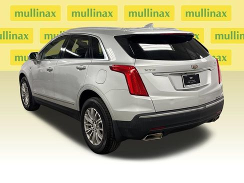 Used 2017 Cadillac XT5 Luxury w/ Driver Awareness Package FWD image 17
