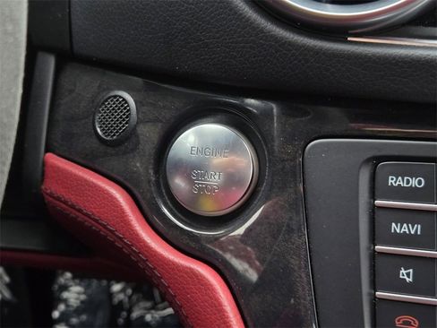 Used 2019 Mercedes-Benz SL 550 image 35