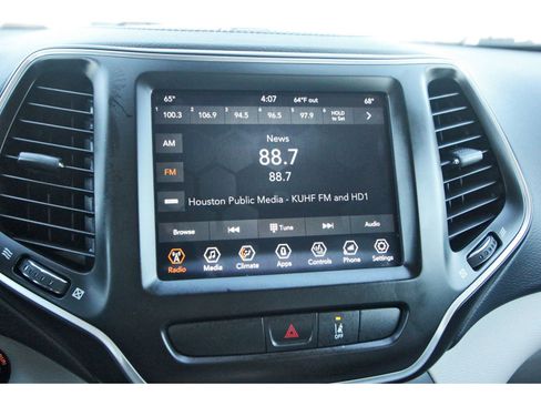 Used 2022 Jeep Cherokee Latitude Lux image 25