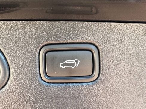 Used 2019 Hyundai Tucson Sport w/ Cargo Package AWD/4WD image 14