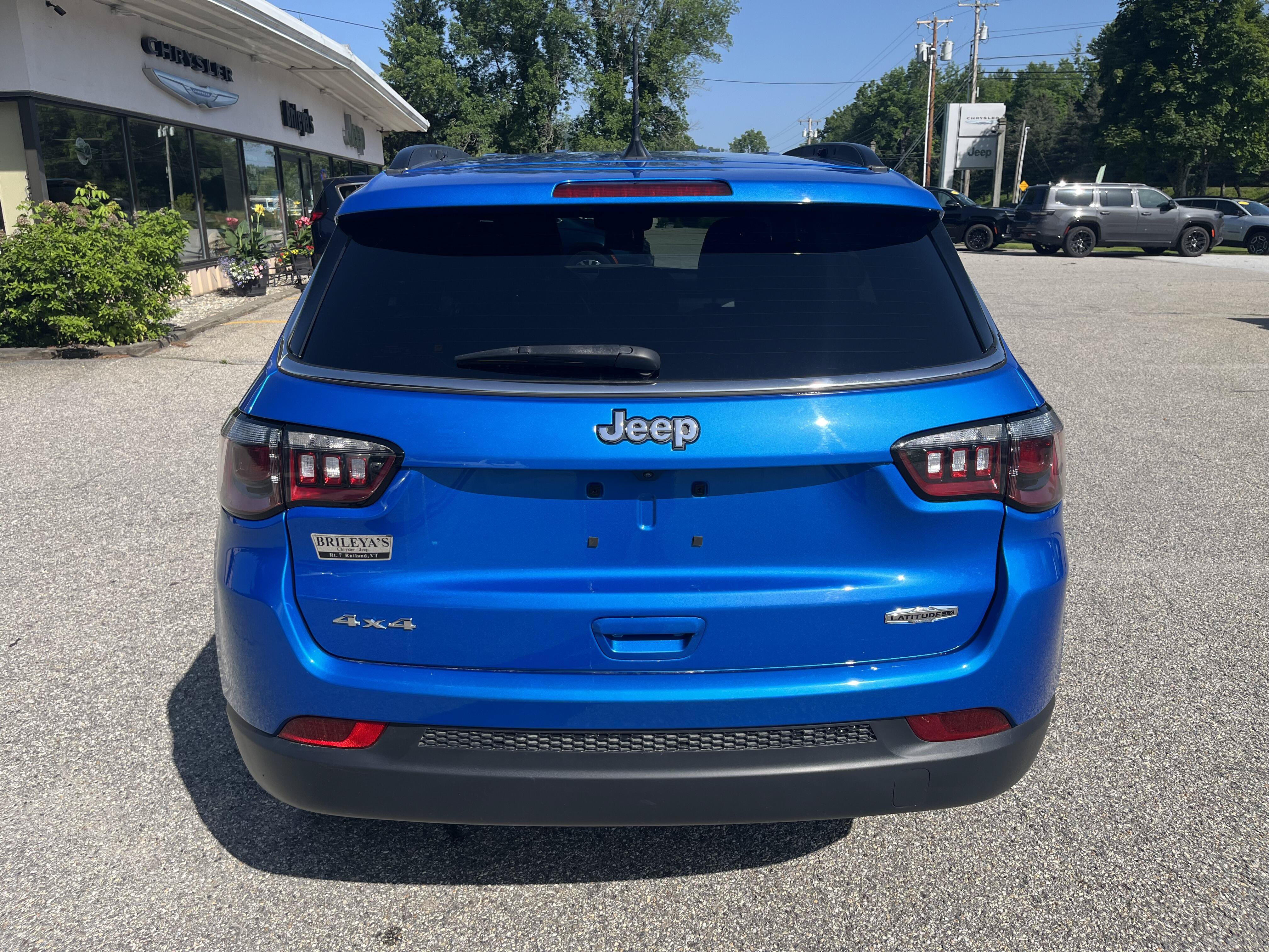 Certified 2024 Jeep Compass Latitude AWD/4WD image 6
