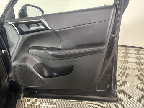 Used 2023 Mitsubishi Outlander SE FWD image 27